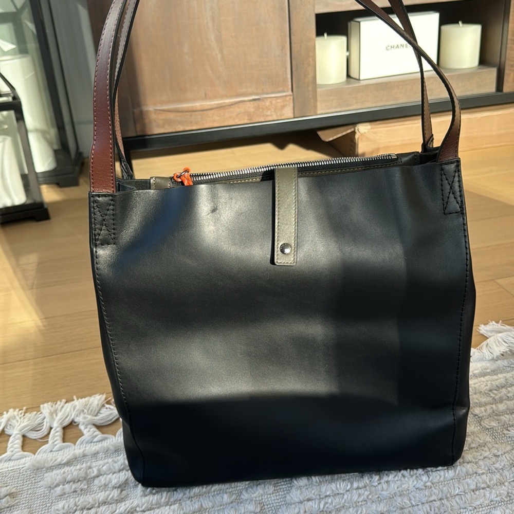 Rag & Bone Passenger Tote in Black/Olive - tag on - currently retails for $550